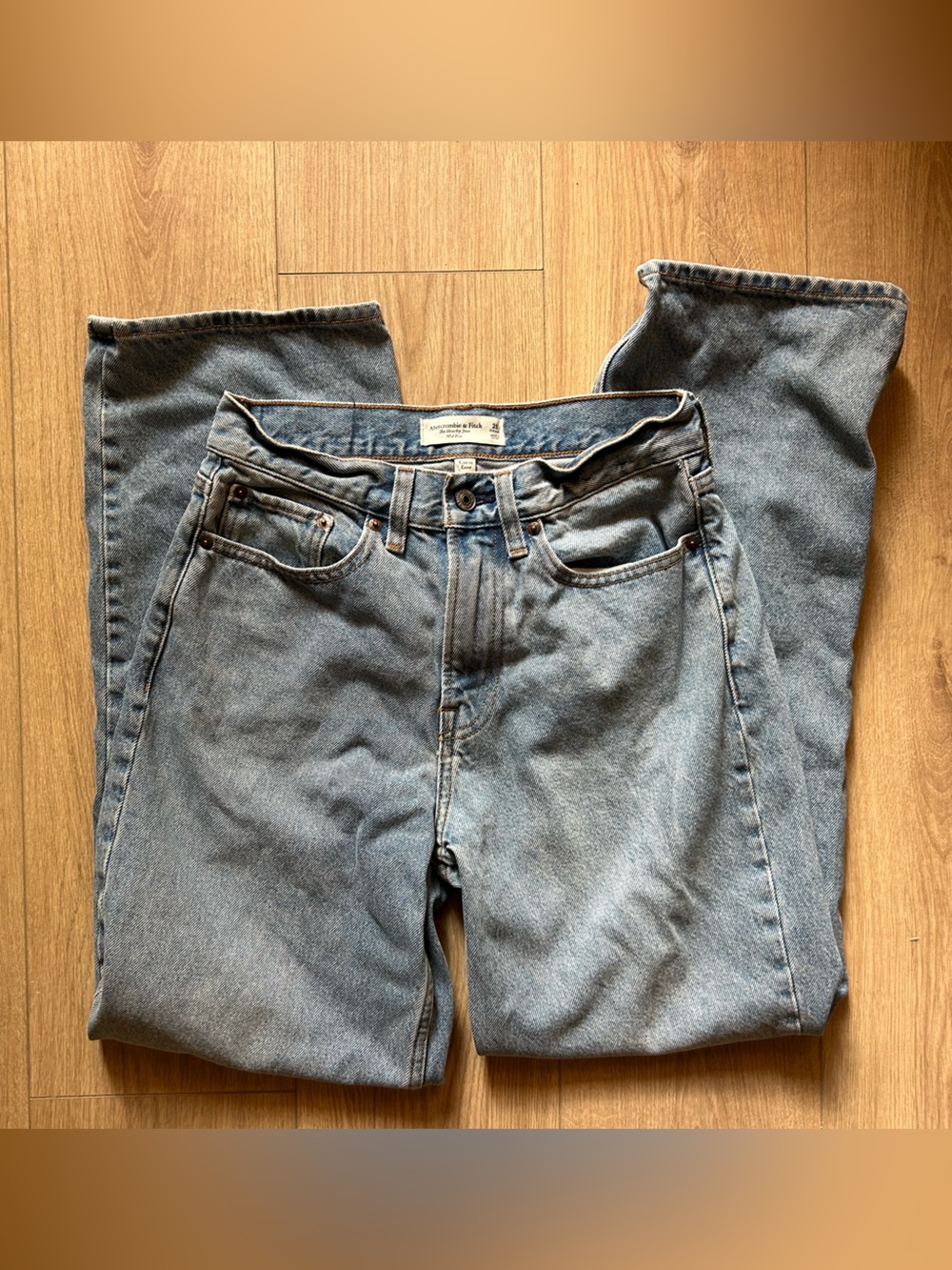 Abercrombie & Fitch Slouchy Mid-Rise Jeans size 25